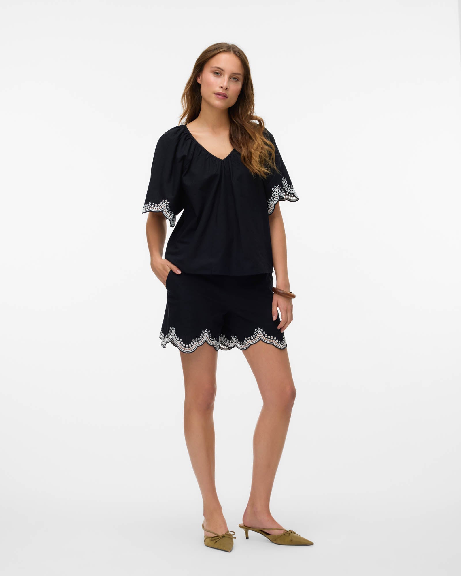 VMDIANA EMBROIDERED TOP